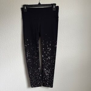 SOLD—Lululemon Speed Wunder Crop Speckle Shine Leggings size 6